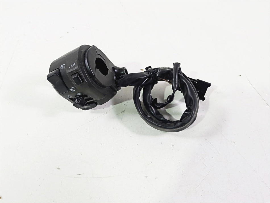 2005 Kawasaki ZX1000 ZX10R Ninja Left Hand Turn Signal Control Switch 46091-0116 {{ shop.shopifyCountryName }} - Mototech271