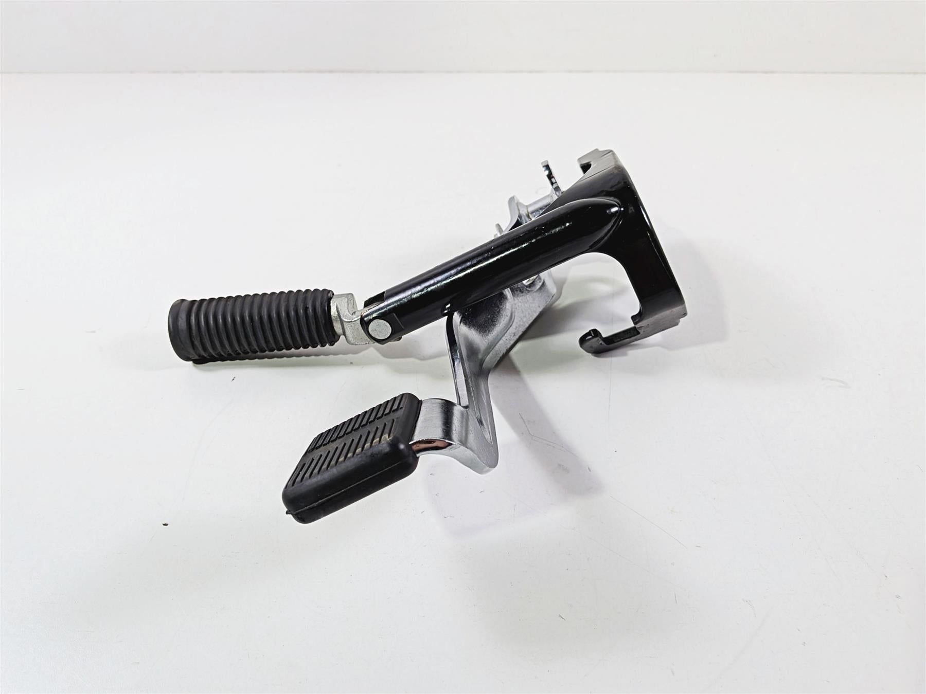 2014 Harley FXSB Softail Breakout Right Foot Peg & Brake Pedal -Read 42508-11BHP-Mototech271
