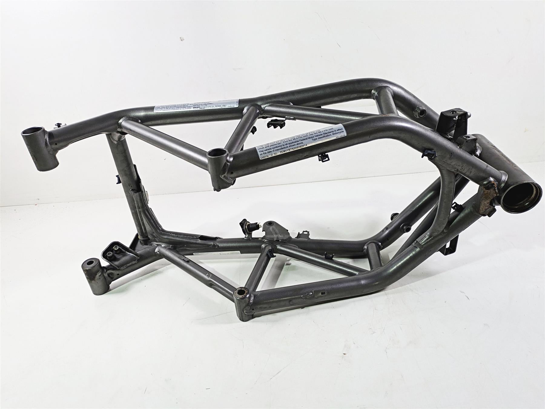 2013 Ducati Hyperstrada 821 Straight Main Frame Chassis With Texas Salvage Title 470P7151EB {{ shop.shopifyCountryName }} - Mototech271