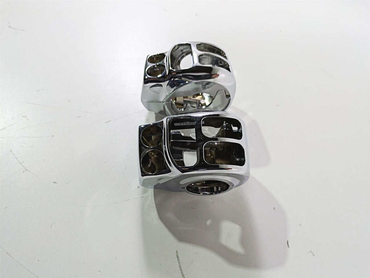 2017 Harley Touring FLHTKSE CVO E-Glide Chrome Control Switch Cover Set 71500341 {{ shop.shopifyCountryName }} - Mototech271