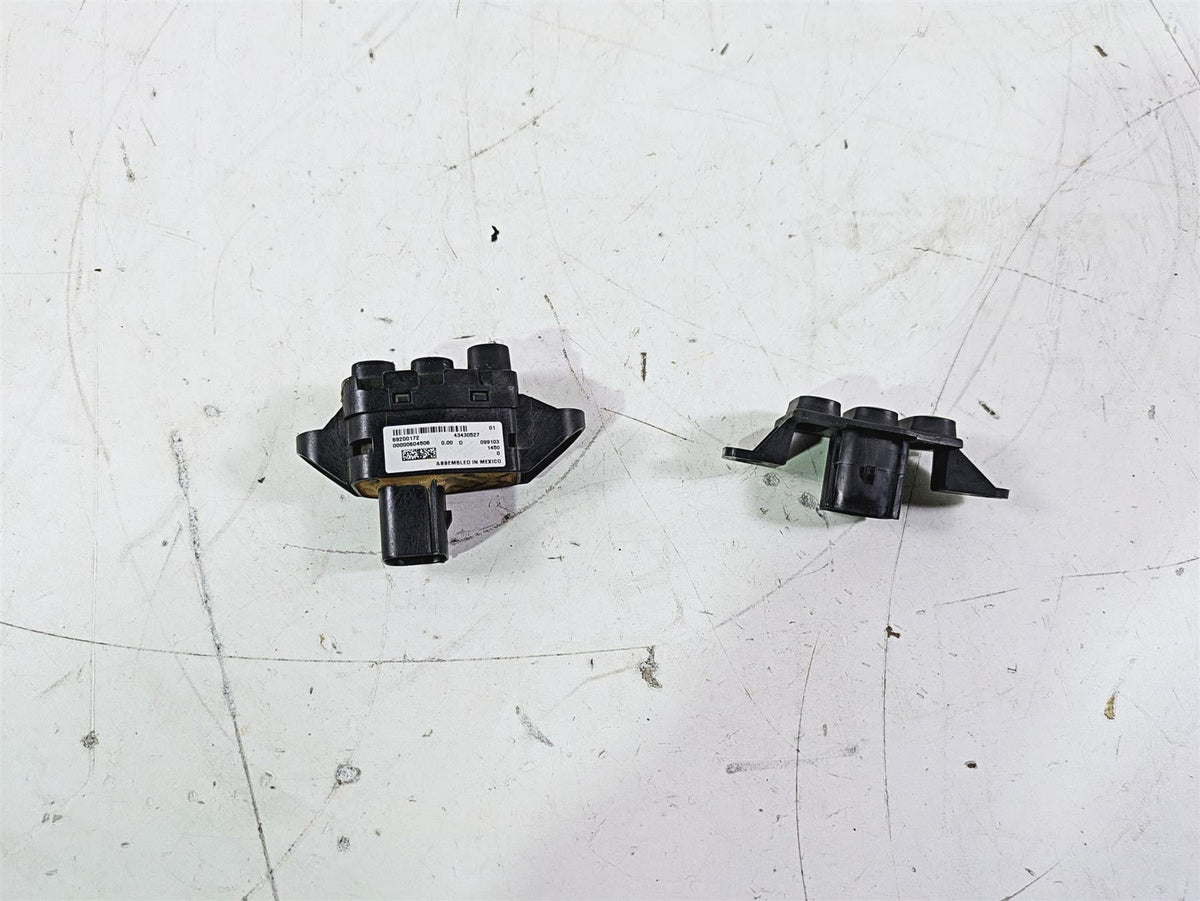 2015 Harley Touring FLHTKL E -Glide Low Auxiliary Switch Button Set 69200172 {{ shop.shopifyCountryName }} - Mototech271