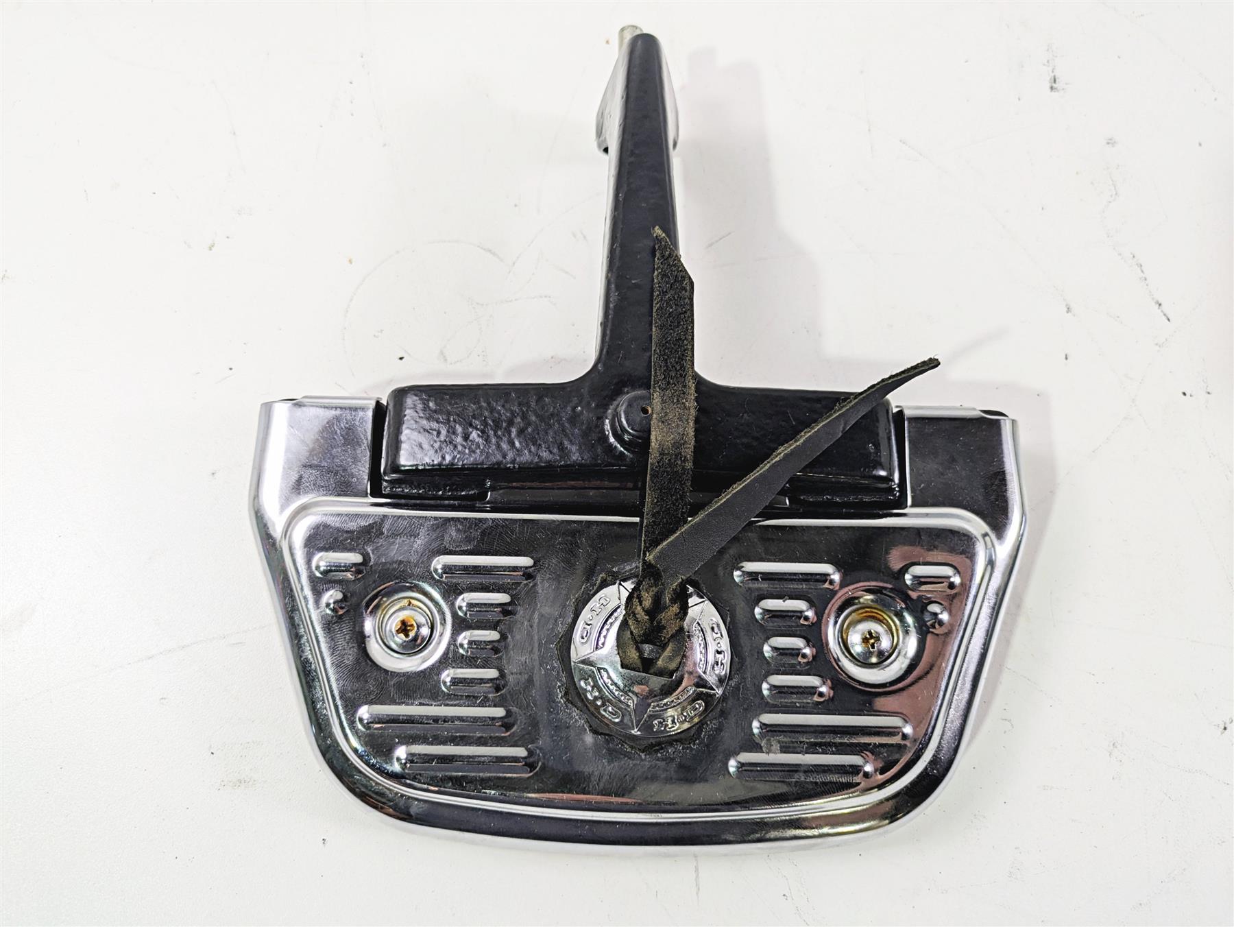 1999 Harley Touring FLHTCUI E-Glide Rear Passenger Floor Board Set 52719-93B {{ shop.shopifyCountryName }} - Mototech271