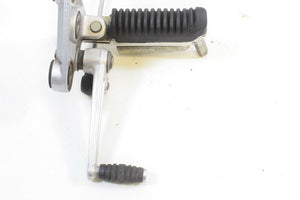 2005 Suzuki GSX1300 R Hayabusa Front Rider Driver Foot Peg Footpeg Set 43510-24F | Mototech271