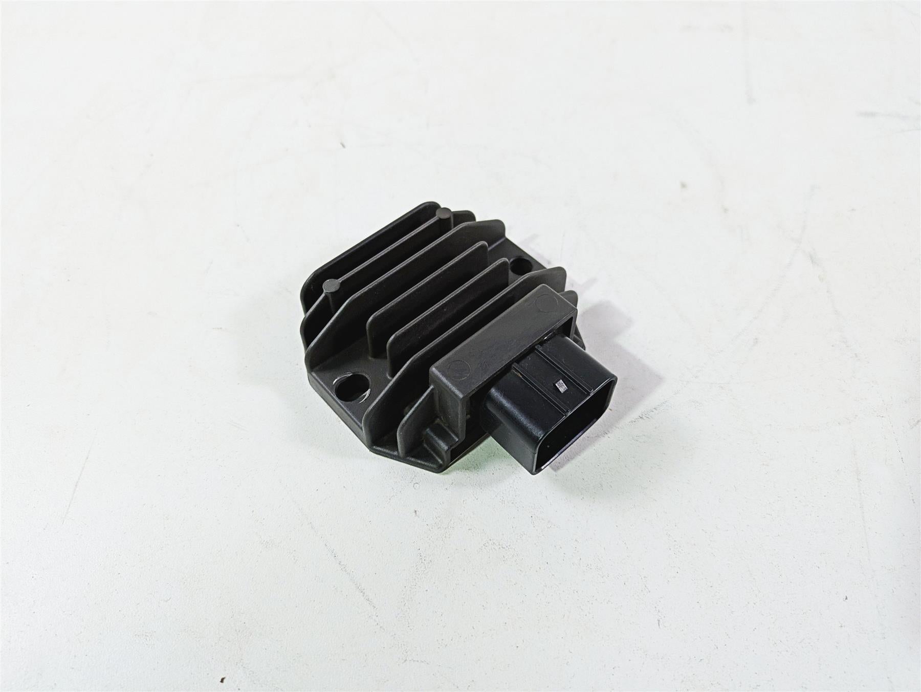 2020 KTM 1290 Super Adventure R Rectifier Voltage Regulator 60311034000 FH022AA {{ shop.shopifyCountryName }} - Mototech271