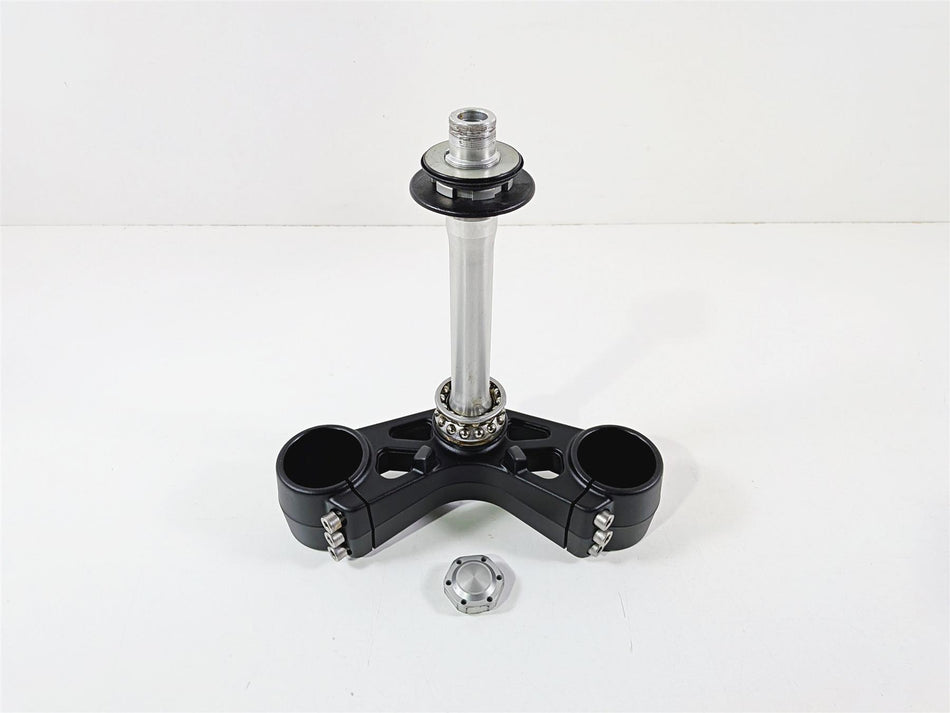 2019 Triumph Speed Triple RS 1050 Lower Triple Tree Steering Clamp Read T2048460 {{ shop.shopifyCountryName }} - Mototech271