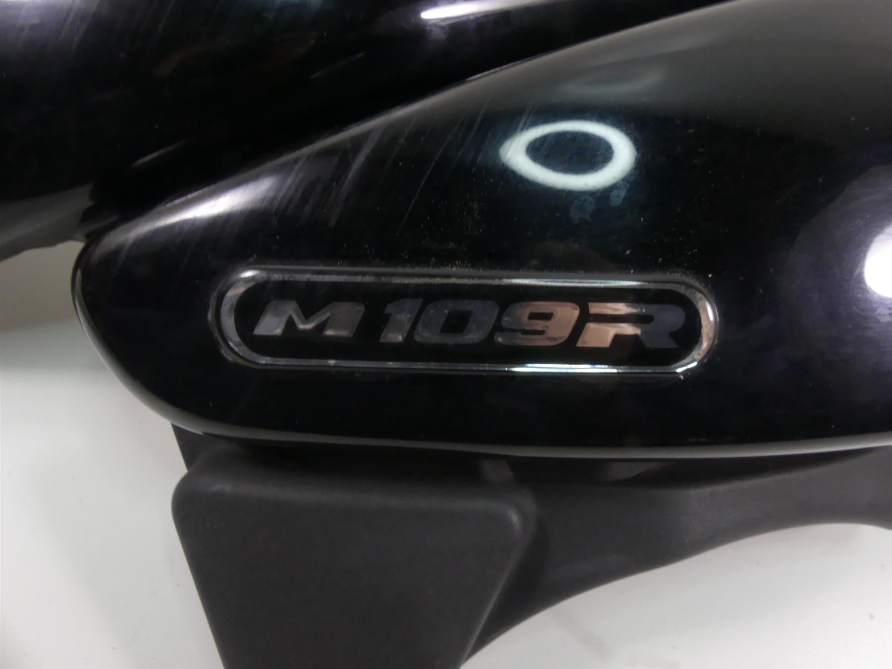 2007 Suzuki M109R VZR1800 Boulevard Side Cover Fairing Set 47210-48G00 {{ shop.shopifyCountryName }} - Mototech271