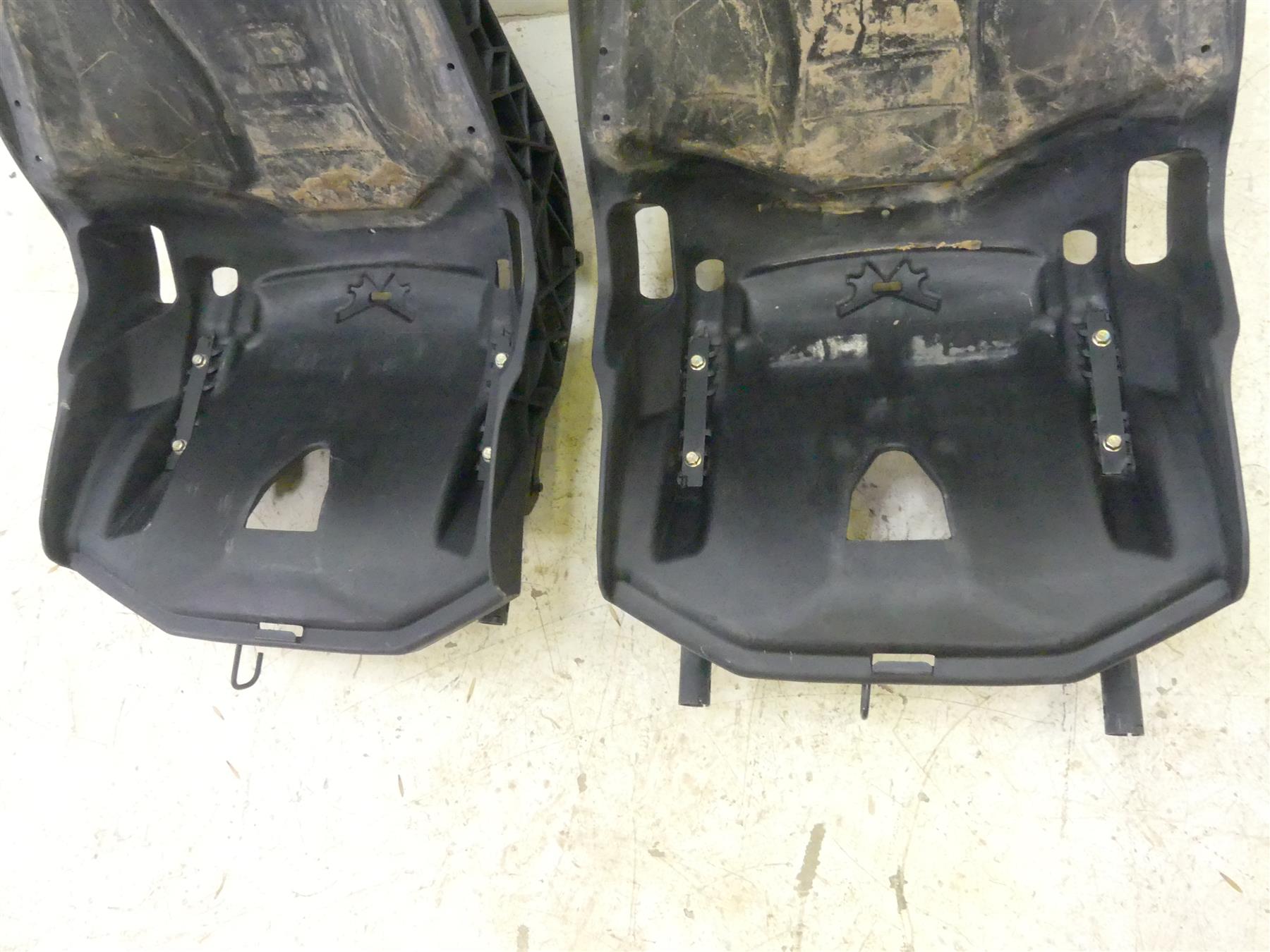 2017 Can Am Maverick X3 XDS Turbo R Driver Passenger Seat Frames Set 708002065 {{ shop.shopifyCountryName }} - Mototech271