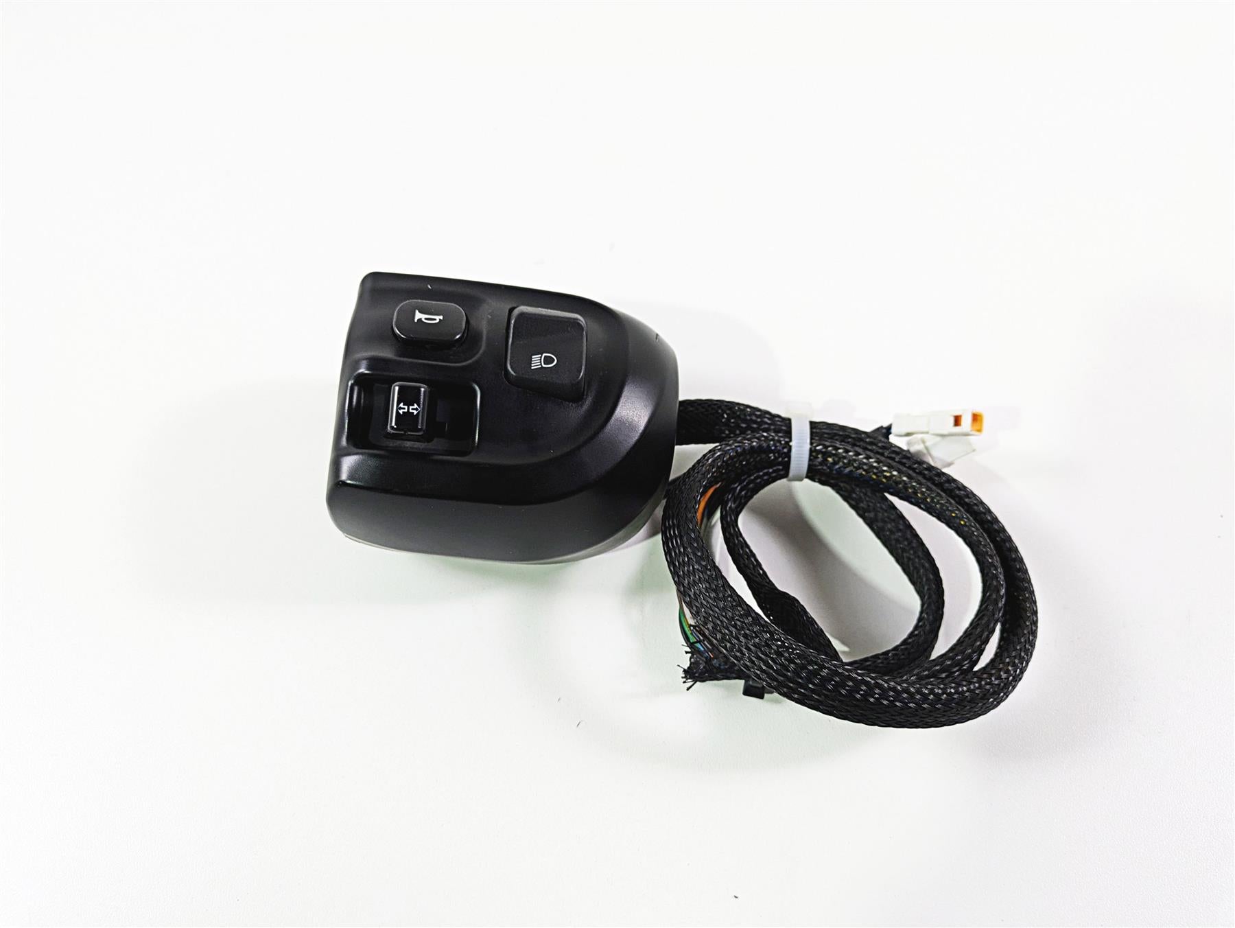 2016 Indian Chief Classic Left Hand Control Switch 4015198 | Mototech271