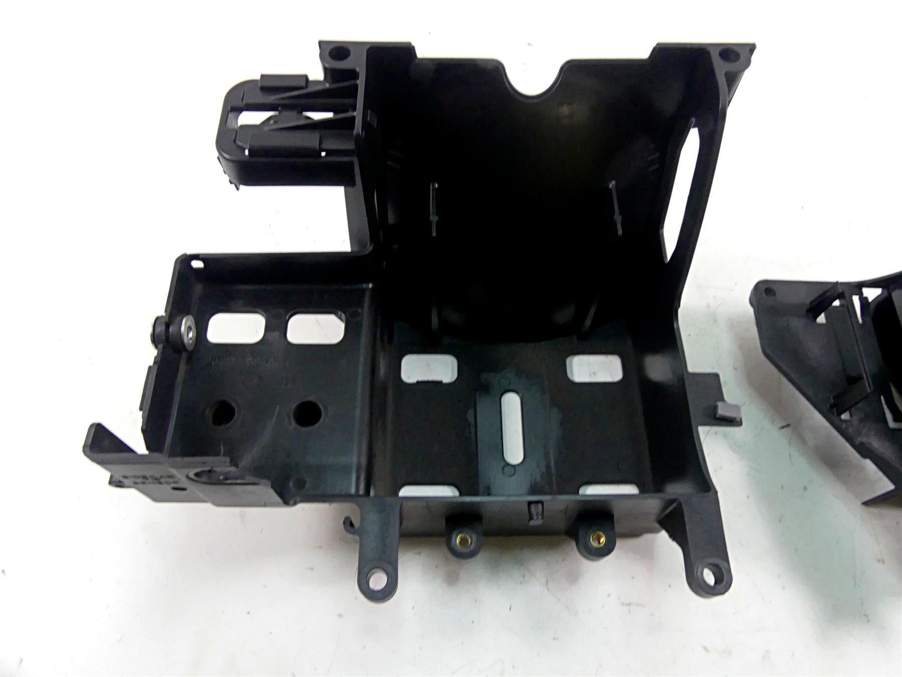 2010 Harley Touring FLHRC Road King Battery & Electrical Fuse Panel Set 66281-09 {{ shop.shopifyCountryName }} - Mototech271