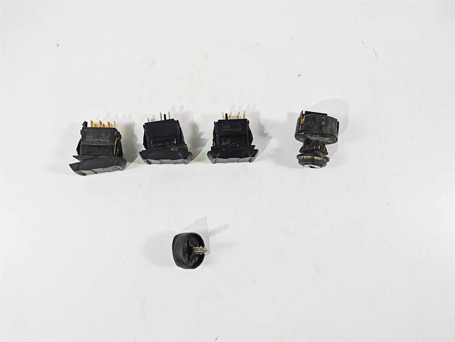 2019 Polaris RZR XP Turbo S Awd Light Switches & Ignition Switch Key Set 4016058 {{ shop.shopifyCountryName }} - Mototech271