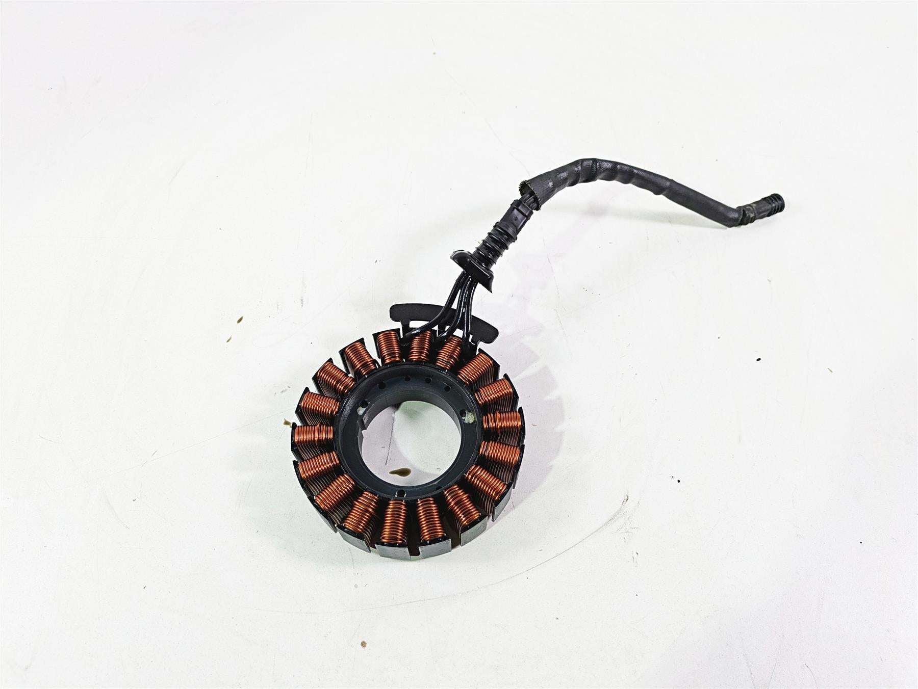 2020 Harley Softail FXST Standard Stator Alternator Generator 29900042A {{ shop.shopifyCountryName }} - Mototech271