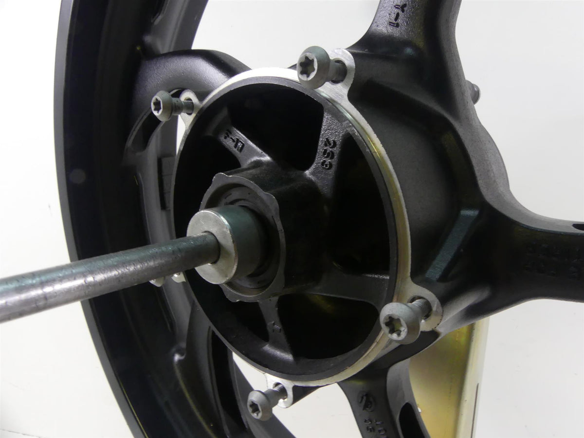 2013 Yamaha VMX17 V-Max 1700 Straight Front Wheel Rim 18x3.5 2S3-25168-00-98 {{ shop.shopifyCountryName }} - Mototech271