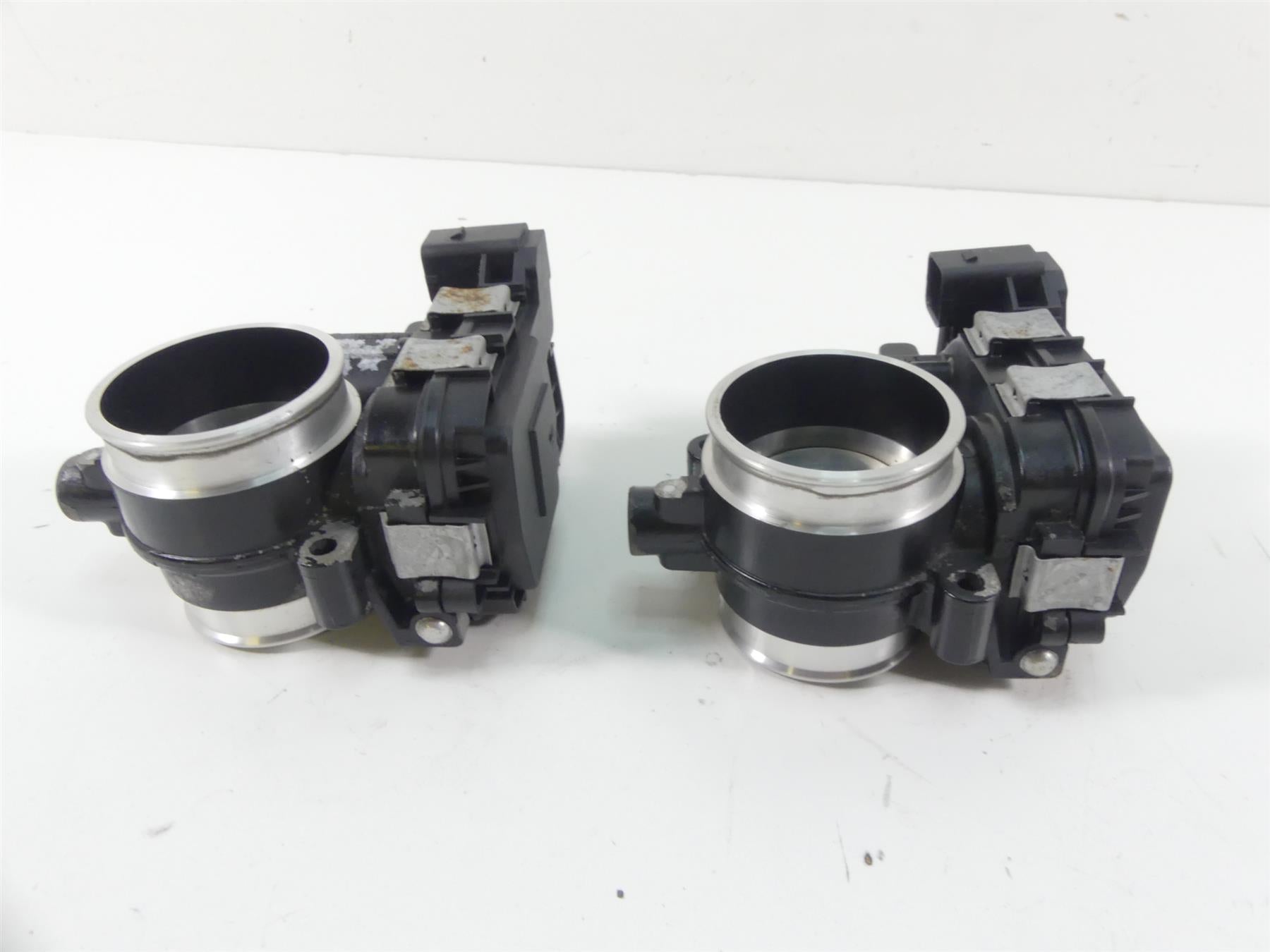 2014 BMW R1200GS K50 Throttle Body Bodies Fuel Injection Set 13548564959 7728929 {{ shop.shopifyCountryName }} - Mototech271