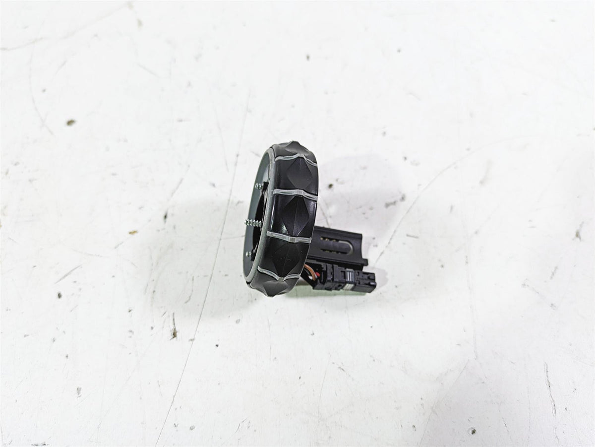 2014 BMW R1200 RT RTW K52 Round Multi Control Switch 7713937 61317727498 {{ shop.shopifyCountryName }} - Mototech271