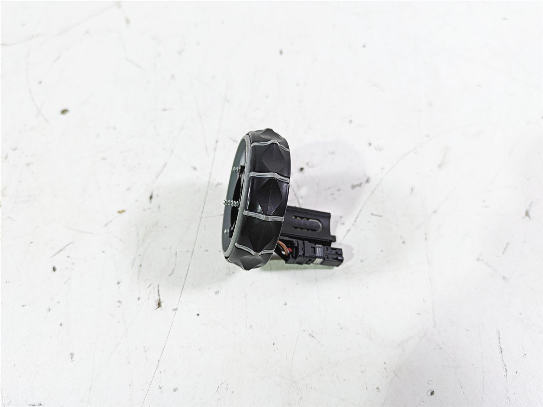 2014 BMW R1200 RT RTW K52 Round Multi Control Switch 7713937 61317727498 {{ shop.shopifyCountryName }} - Mototech271