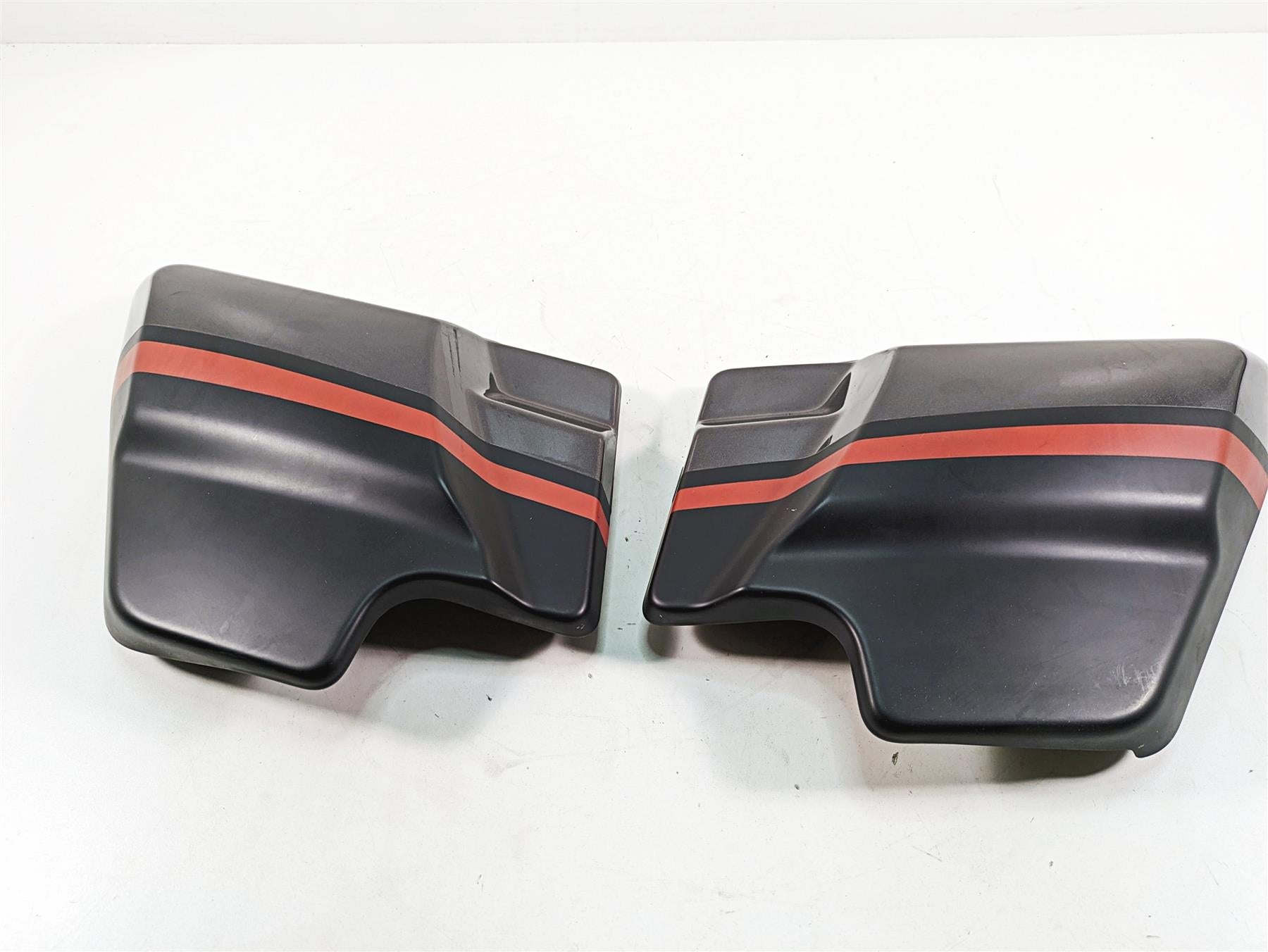 2018 Harley Touring FLHXSE CVO Street Glide Side Cover Fairing Set 66048-09A {{ shop.shopifyCountryName }} - Mototech271