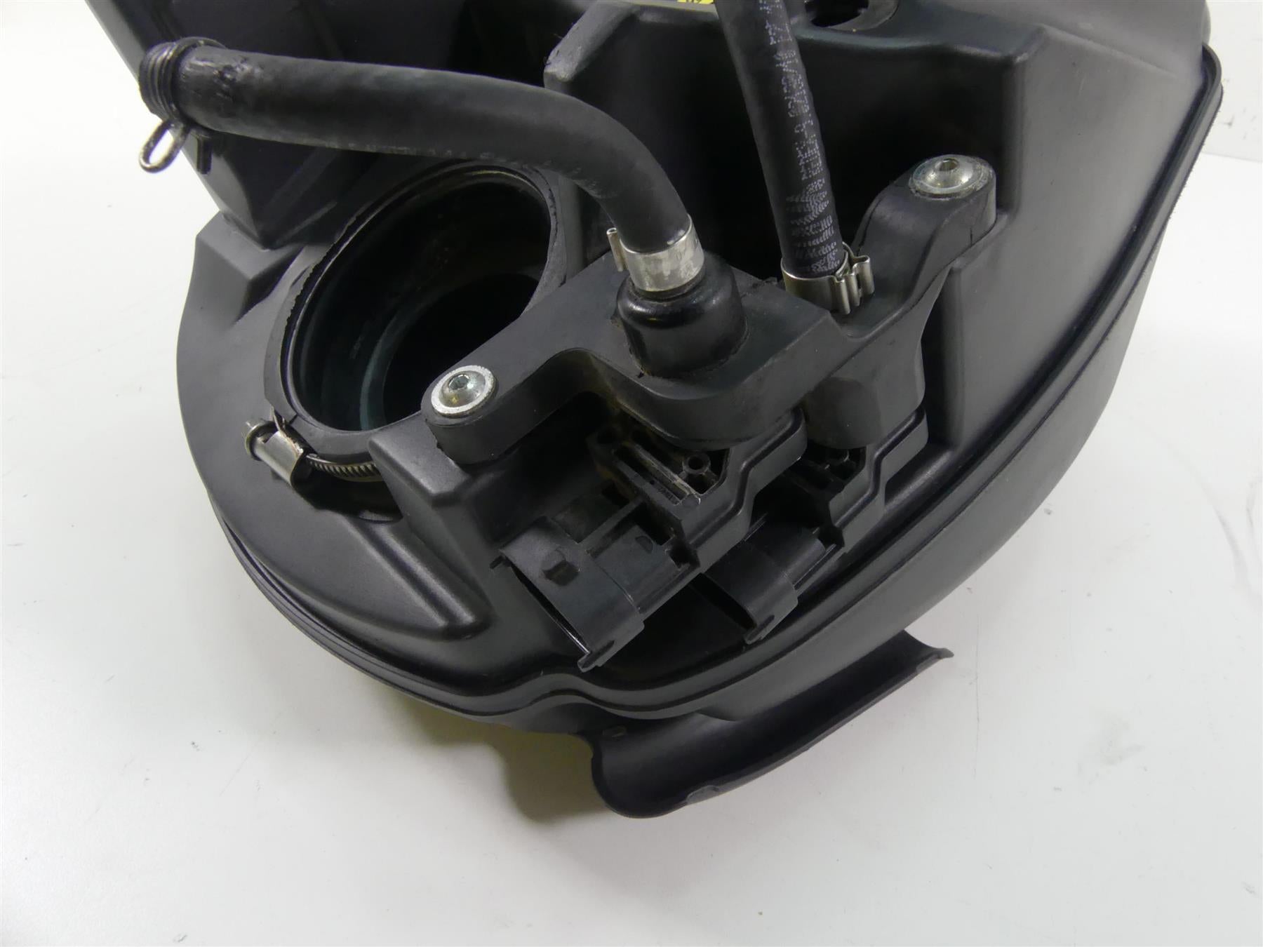 2014 Ducati Hypermotard 821 SP Air Box Cleaner Breather Box Set 44212691B {{ shop.shopifyCountryName }} - Mototech271