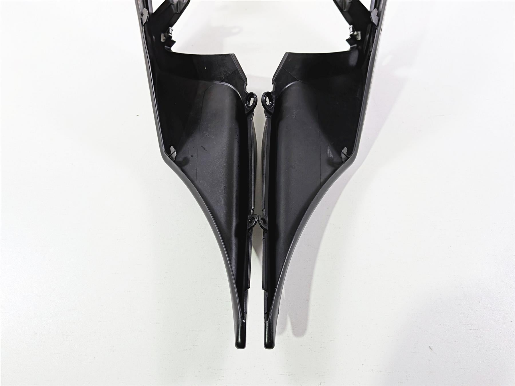 2014 Aprilia RSV4 RR Factory Tail Side Cover Fairing Set 858847 858835 {{ shop.shopifyCountryName }} - Mototech271