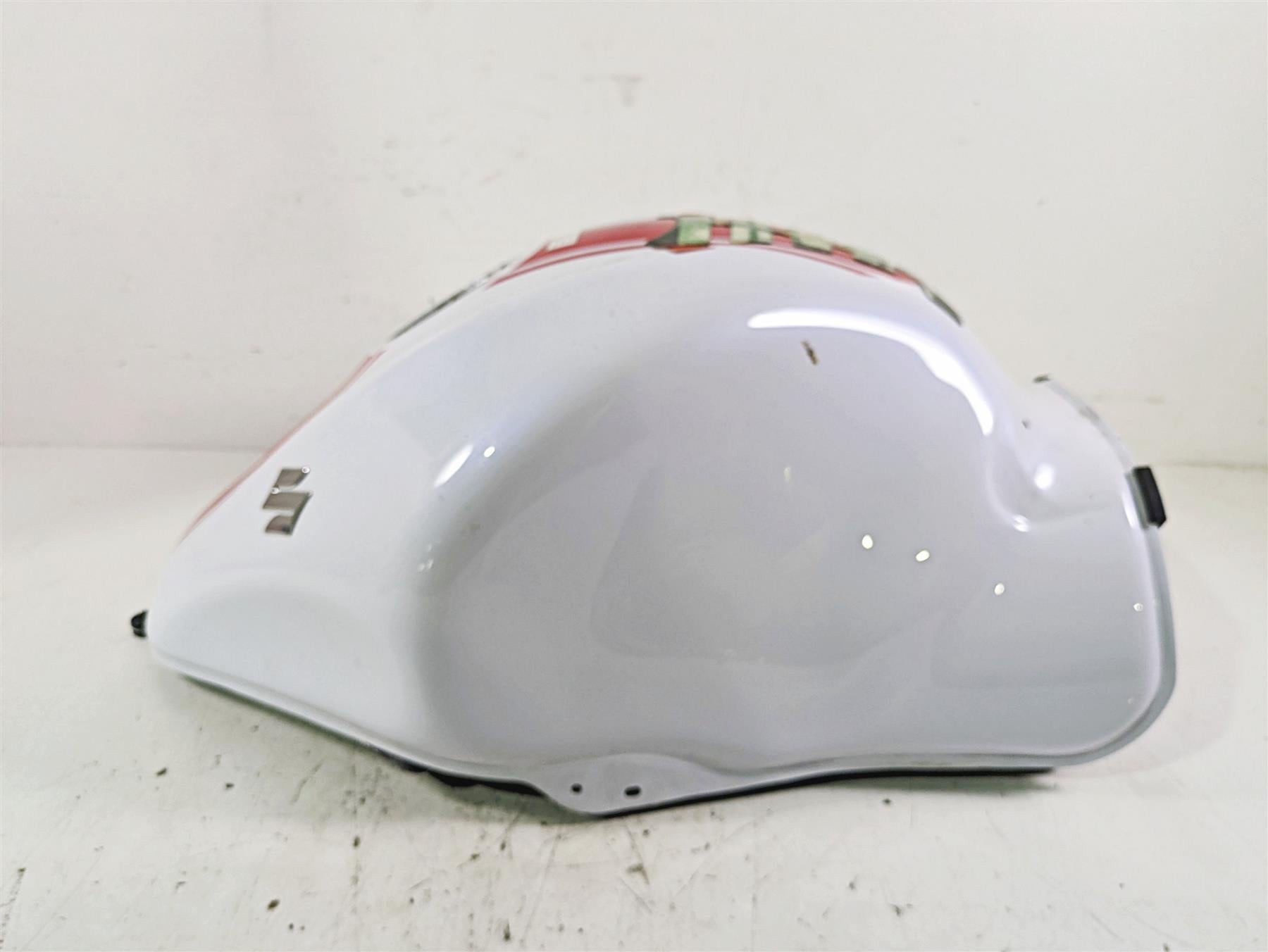 2018 Suzuki GSX1300 R Hayabusa Fuel Gas Petrol Tank Reservoir 44100-15H61 {{ shop.shopifyCountryName }} - Mototech271