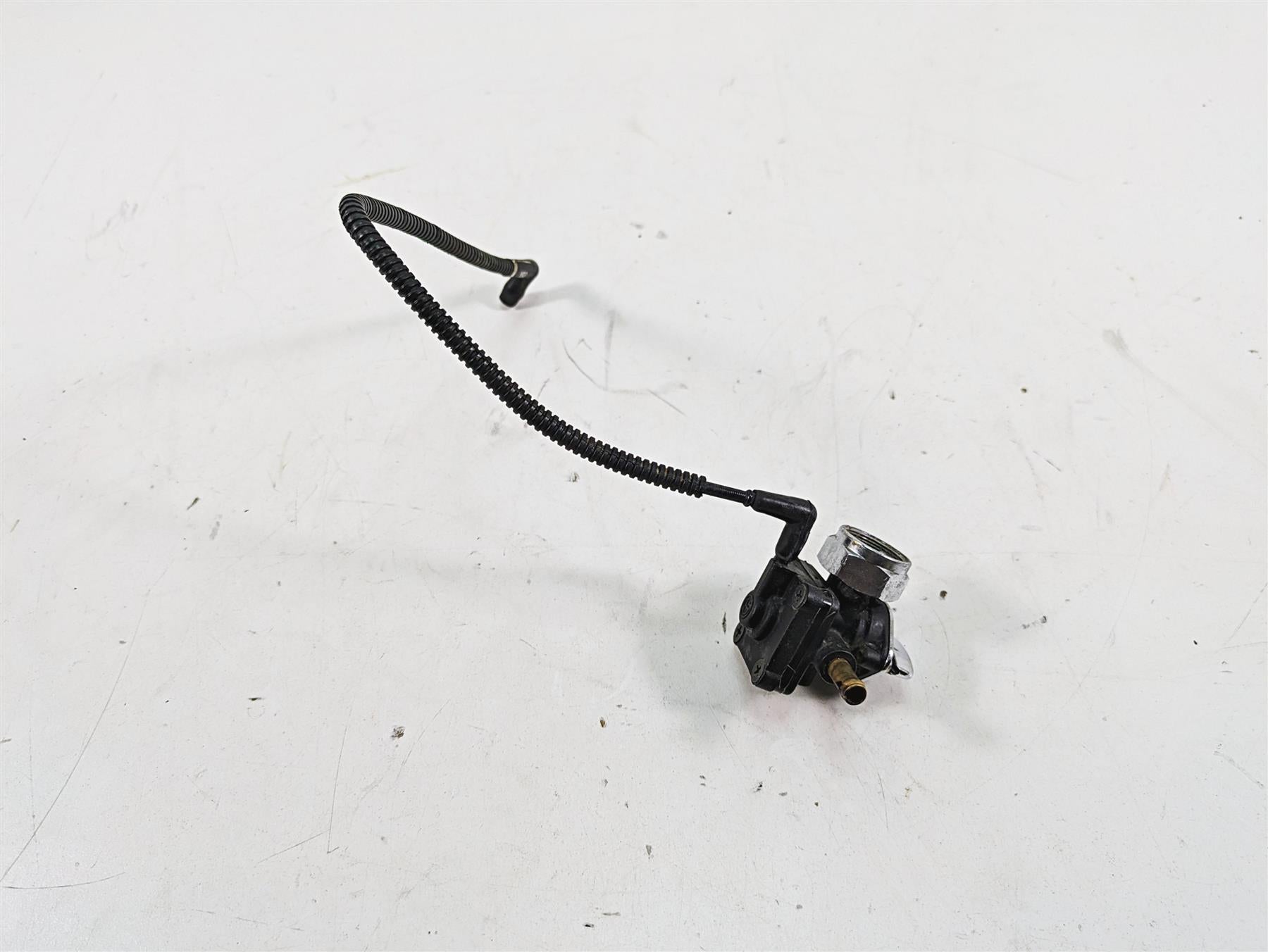 1999 Harley Dyna FXDL Low Rider Fuel Gas Petrol Valve Petcock 61338-94D {{ shop.shopifyCountryName }} - Mototech271