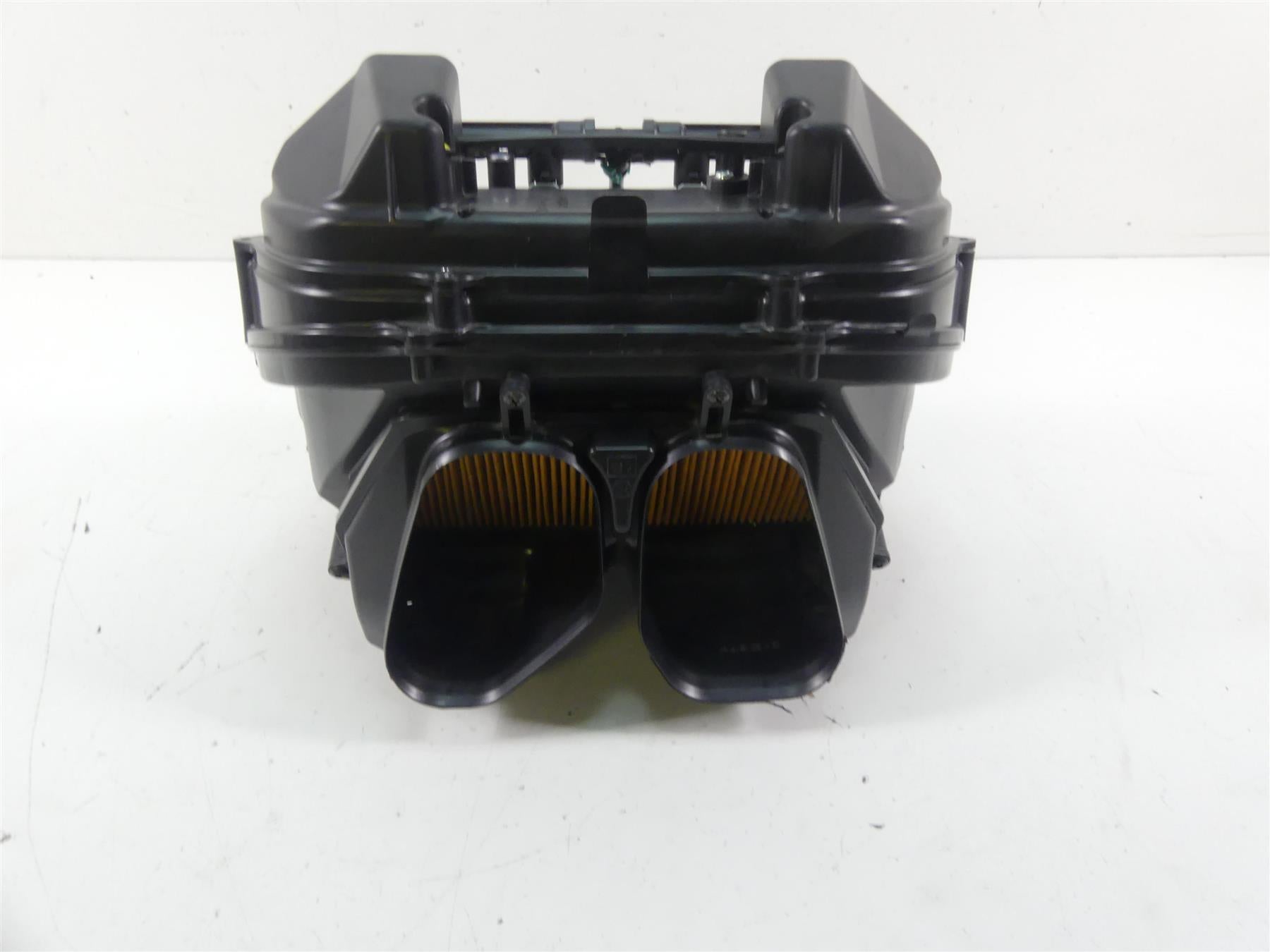 2021 Honda CBR600RR Air Box Filter Cleaner Breather & Injectors 17220-MFJ-D00 {{ shop.shopifyCountryName }} - Mototech271