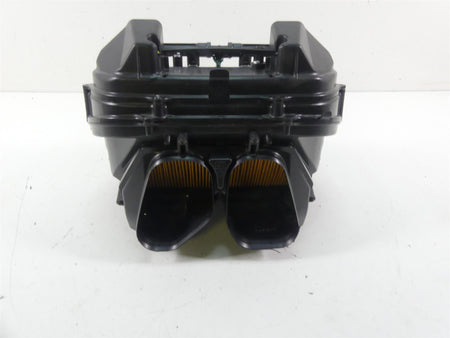 2021 Honda CBR600RR Air Box Filter Cleaner Breather & Injectors 17220-MFJ-D00 {{ shop.shopifyCountryName }} - Mototech271