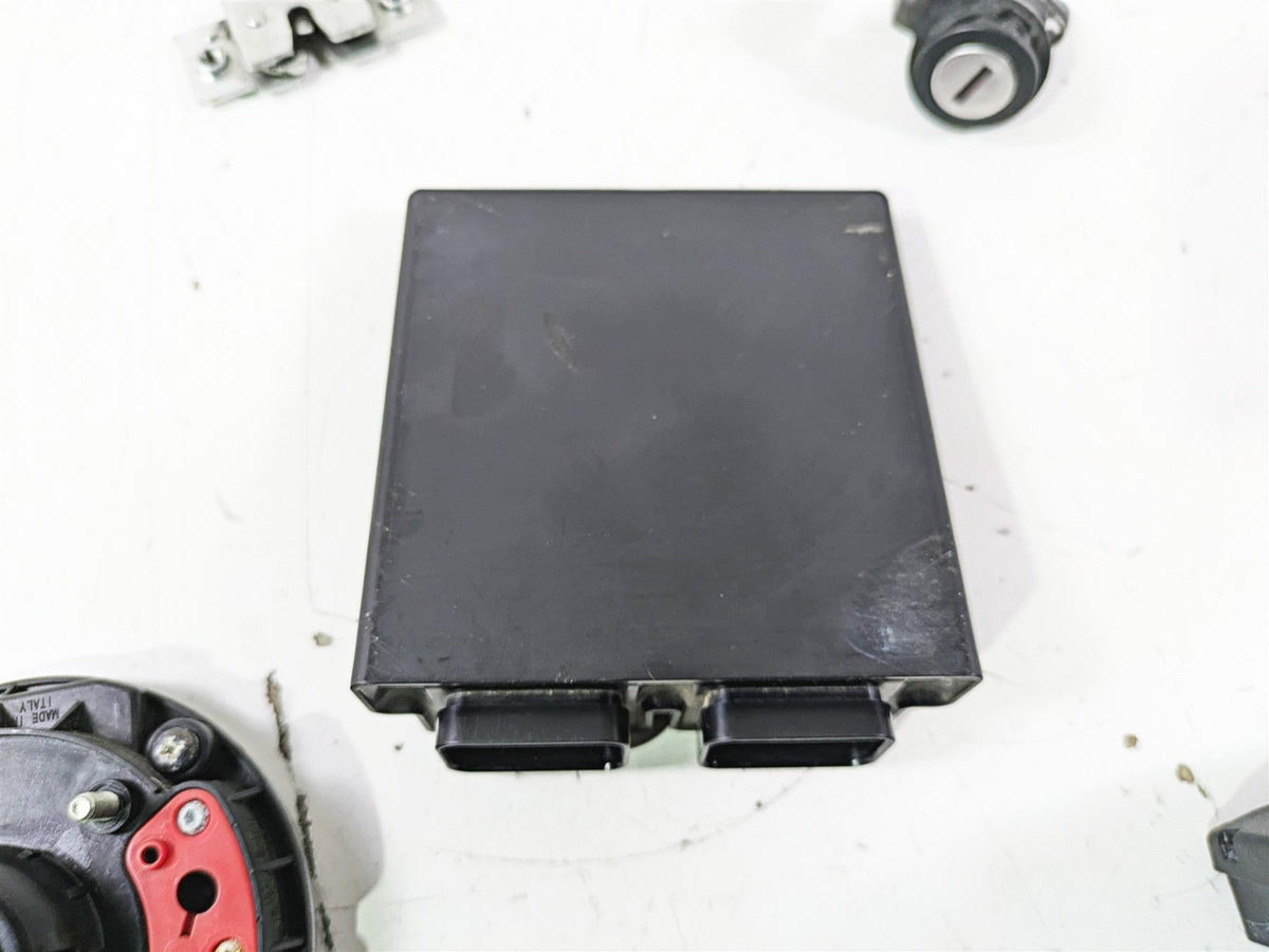 2015 Ducati Panigale 1299 S Cdi Ecu Ecm & Ignition Switch Key Lock Set 28642521B {{ shop.shopifyCountryName }} - Mototech271