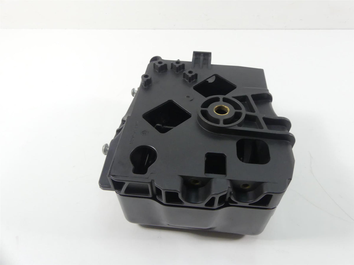 2017 Harley Dyna FXDB Street Bob Battery Carrier Tray & Cover 70379-06 {{ shop.shopifyCountryName }} - Mototech271