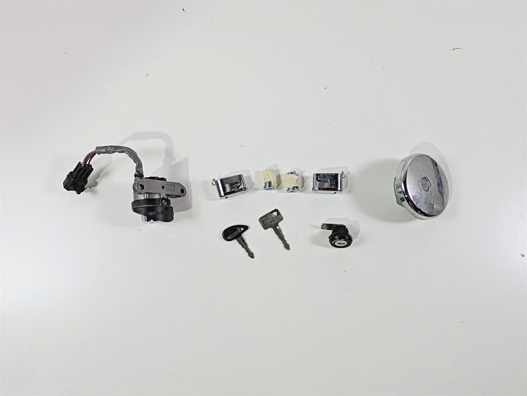 2008 Kawasaki VN1600 Vulcan Nomad Ignition Switch Key Lock Set 27045-5285 {{ shop.shopifyCountryName }} - Mototech271