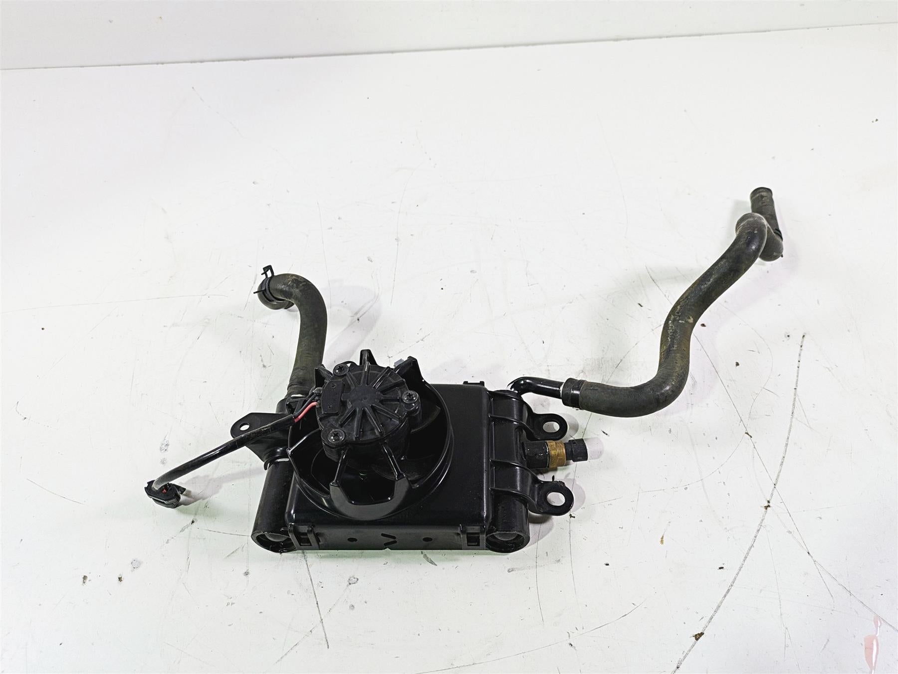 2015 Harley Touring FLHTKL E -Glide Low Left Radiator Fan Set -Read 26800004D {{ shop.shopifyCountryName }} - Mototech271