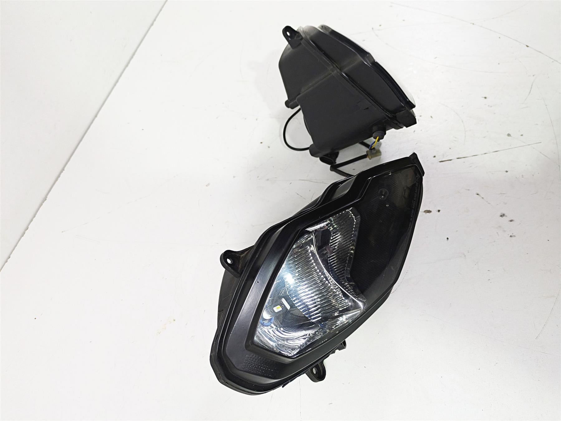2008 Aprilia RSVR 1000 Factory Headlight Led Head Light Lamp Set AP8127152 {{ shop.shopifyCountryName }} - Mototech271