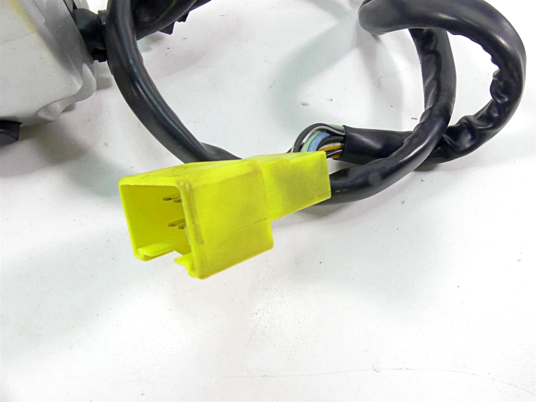 2008 Suzuki M109R VZR1800 Left Hand Turn Signal Control Switch 37400-48G10 {{ shop.shopifyCountryName }} - Mototech271