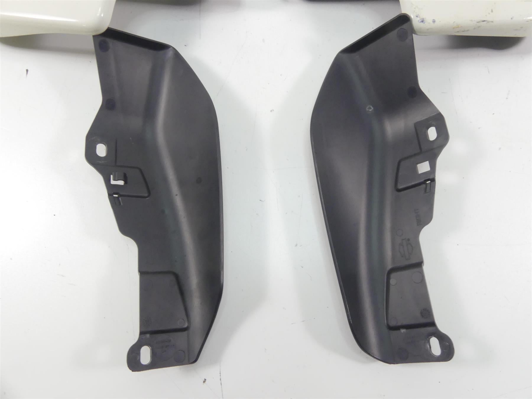 2013 Harley Touring FLHTP Electra Glide Side Cover Fairing Set - Read 66048-09 {{ shop.shopifyCountryName }} - Mototech271