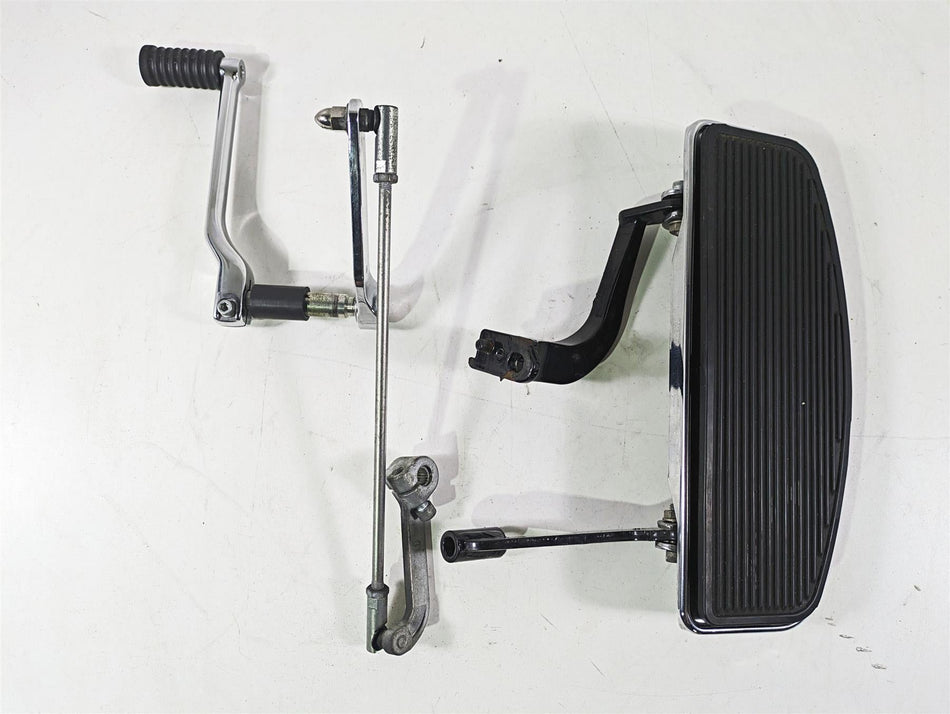 2020 Harley Touring FLHT Electra Glide Left Rider Floor Board & Shifter 50621-06 {{ shop.shopifyCountryName }} - Mototech271