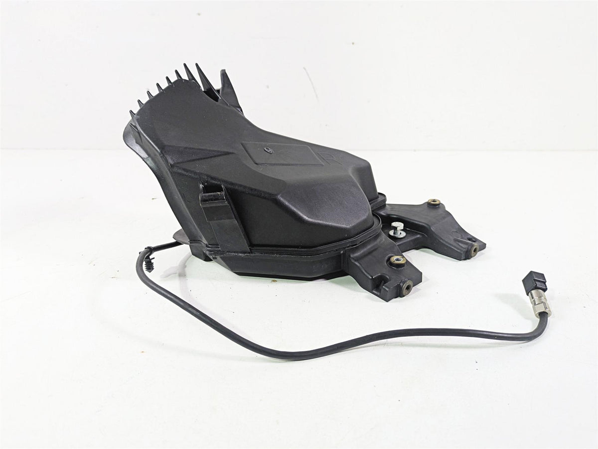 2021 Harley Touring FLTRX Road Glide Media Storage Compartment Right 76000492 {{ shop.shopifyCountryName }} - Mototech271