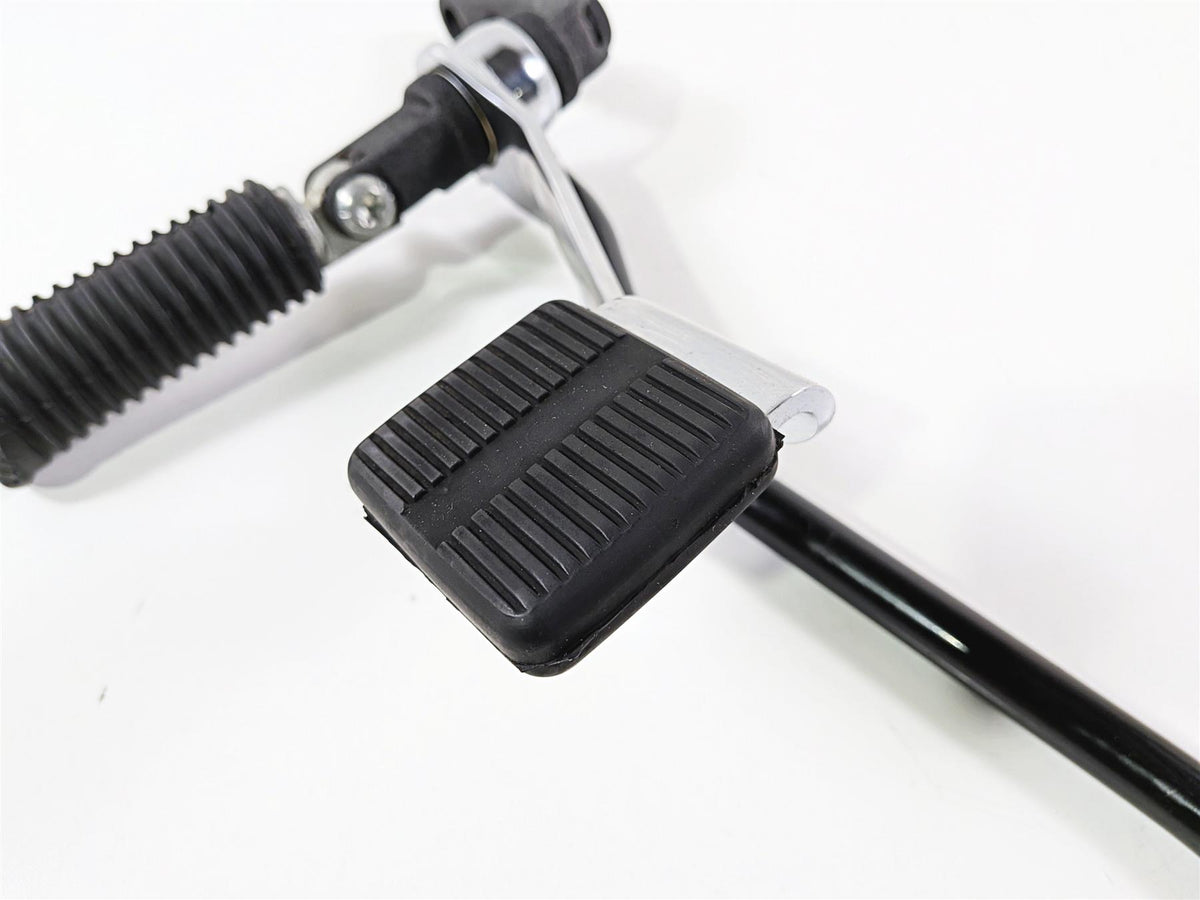 2011 Harley FXDF Dyna Fat Bob Front Right Forward Foot Peg & Br Pedal 42481-03A {{ shop.shopifyCountryName }} - Mototech271