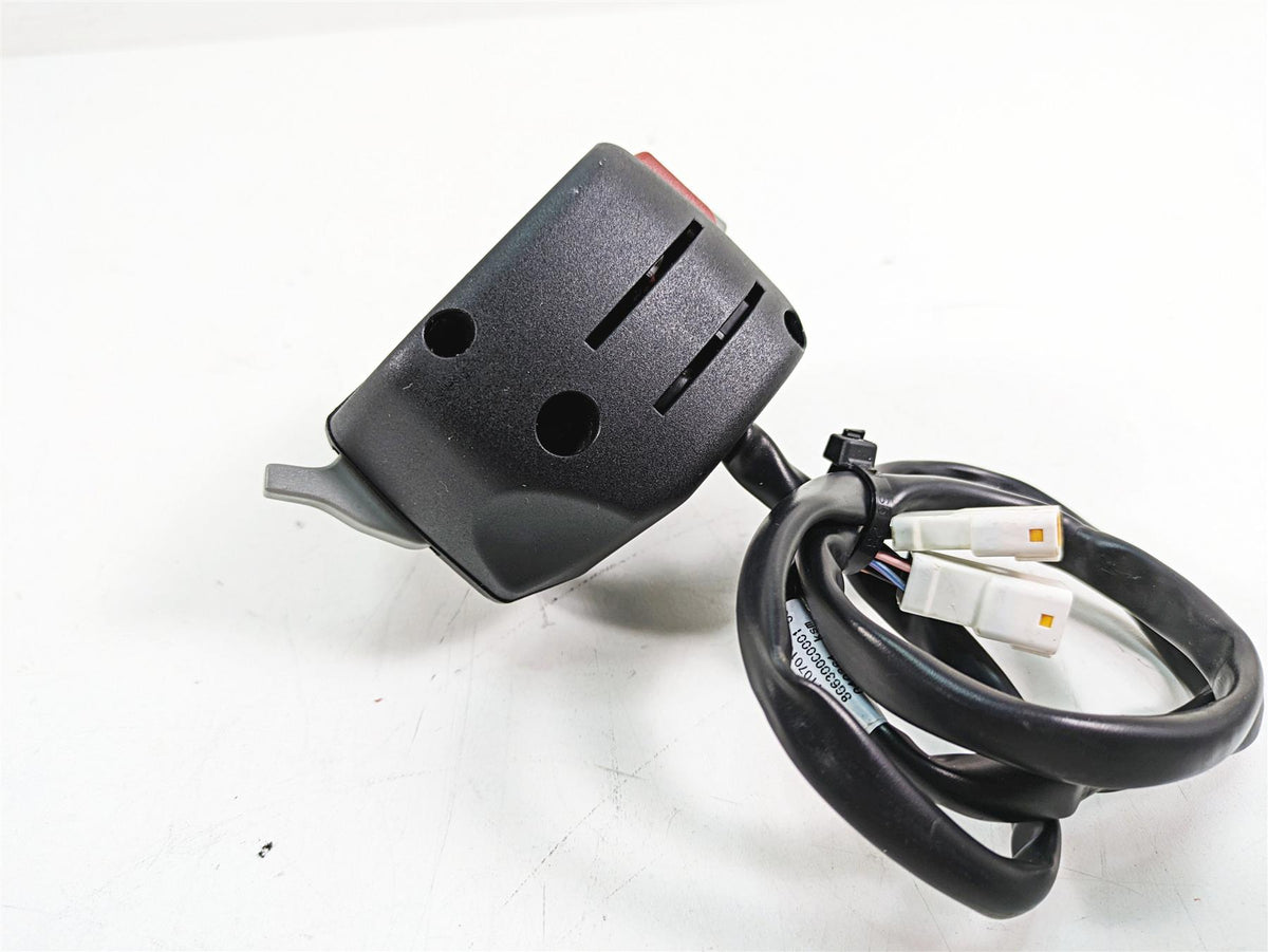2018 KTM 1090 Adventure R Left Hand Turn Signal Control Switch 60311070100 {{ shop.shopifyCountryName }} - Mototech271