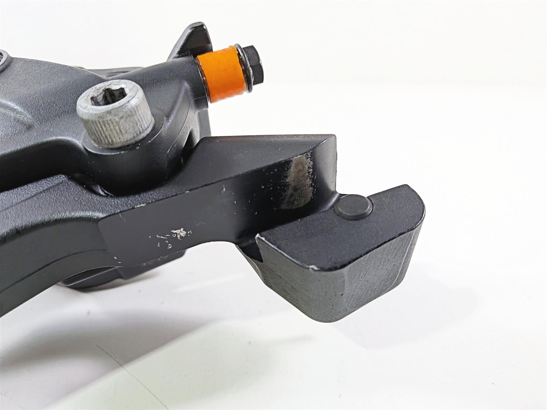 2014 Harley Touring FLHTK Electra Glide Rear Brake Caliper & Bracket 44080-08C-Mototech271