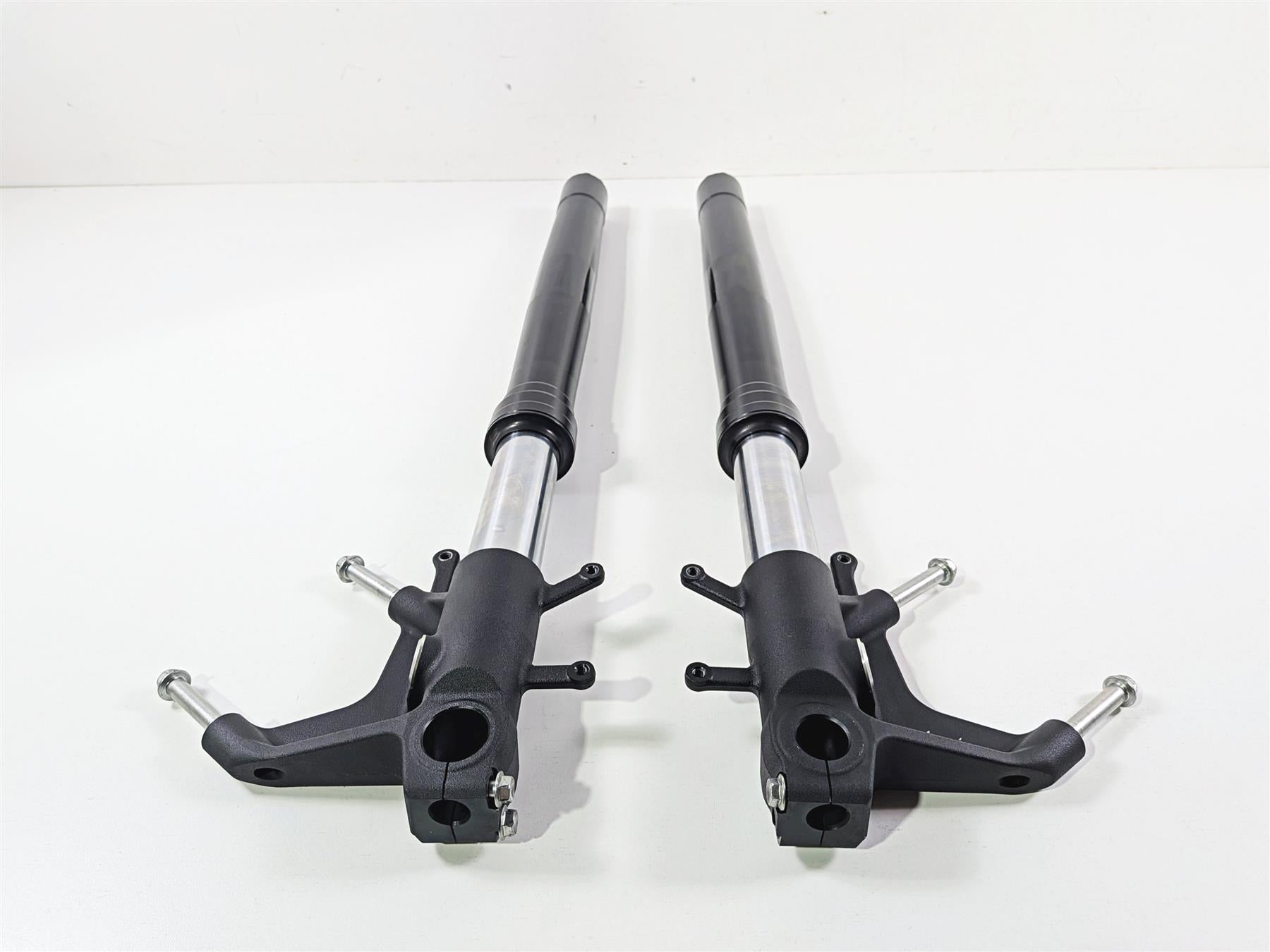 2024 Suzuki GSXR600 Front Fork Leg Set Showa - 2K Only 51103-14J11 51104-14J11 {{ shop.shopifyCountryName }} - Mototech271