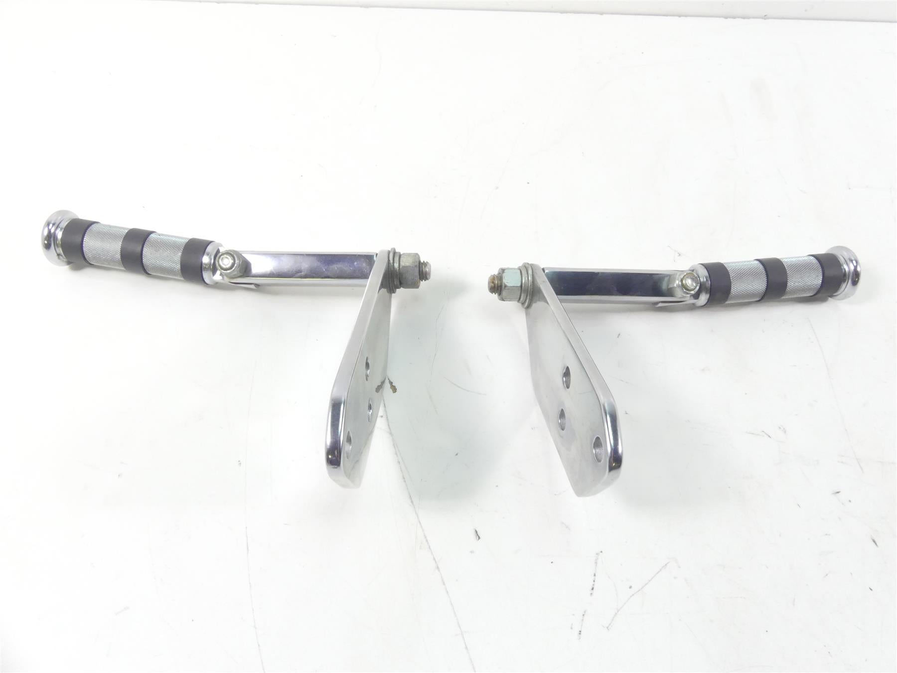 2000 Harley Dyna FXR4 CVO Super Glide Front Rear Footpeg Foot Peg Set 50639-81 {{ shop.shopifyCountryName }} - Mototech271