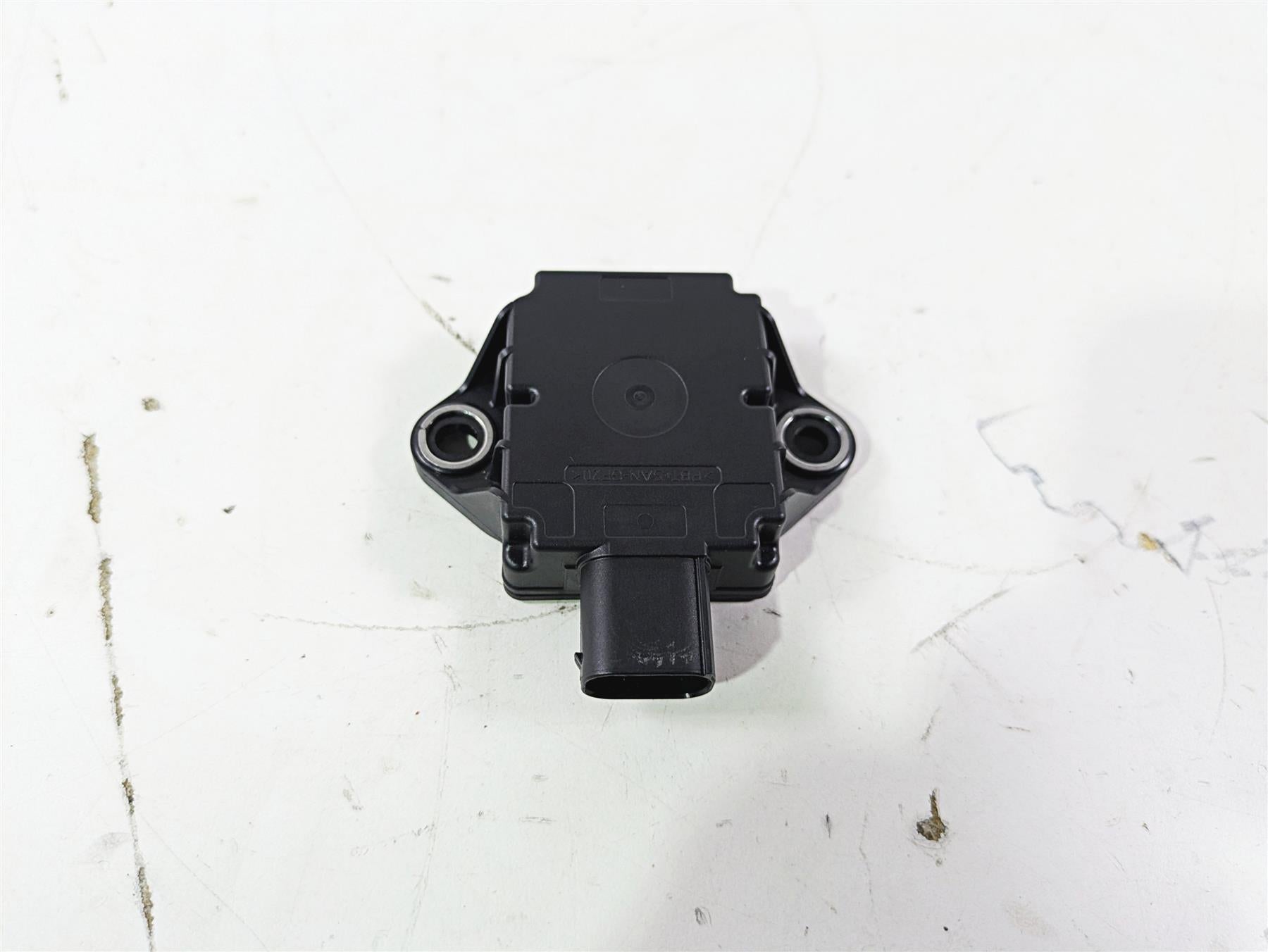 2019 Triumph Speed Triple RS 1050 Lean Angle Fall Drop Sensor T2503063 {{ shop.shopifyCountryName }} - Mototech271