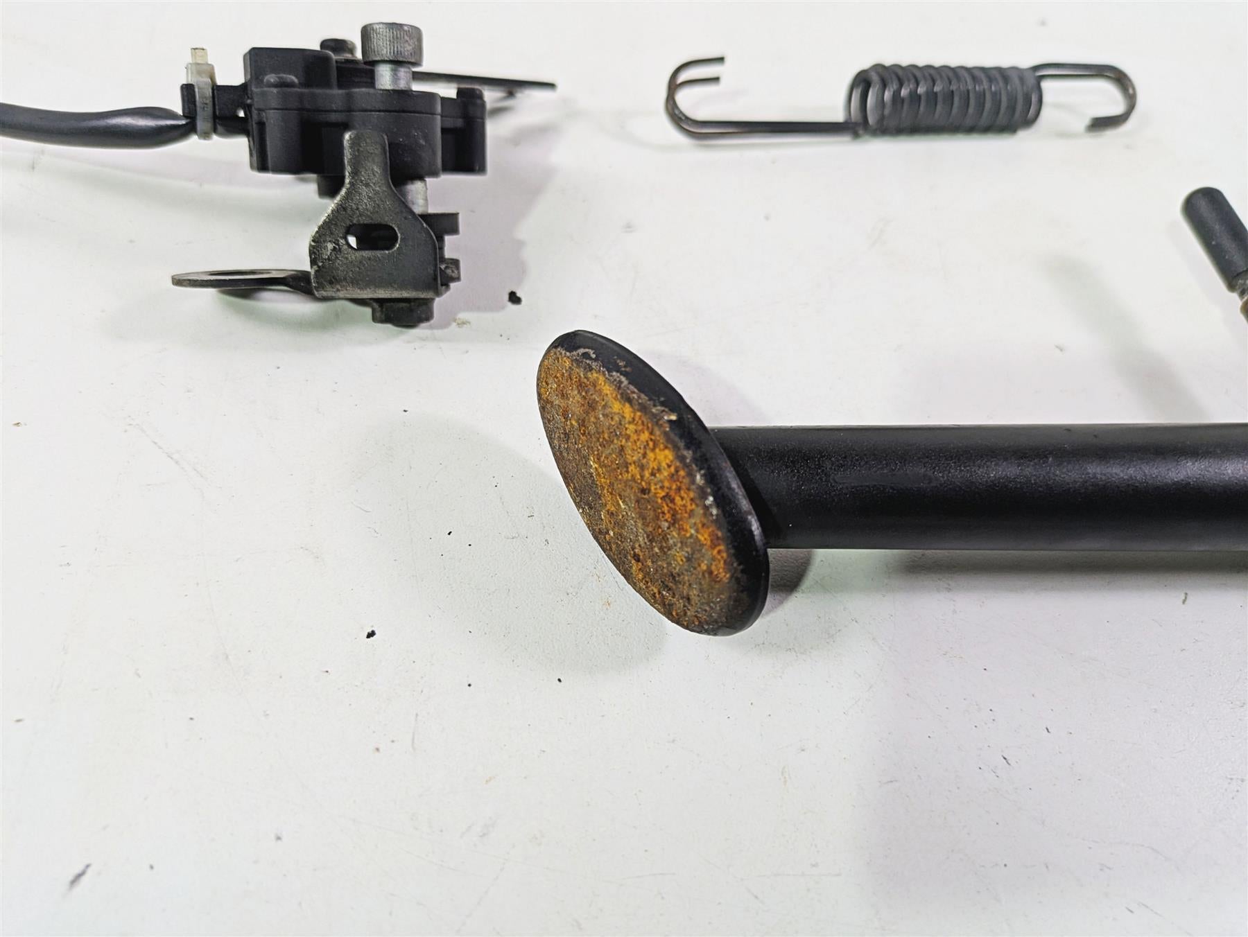 2020 Kawasaki Z900 ZR900 Side Kickstand & Safety Switch Set 34024-0141-18R {{ shop.shopifyCountryName }} - Mototech271