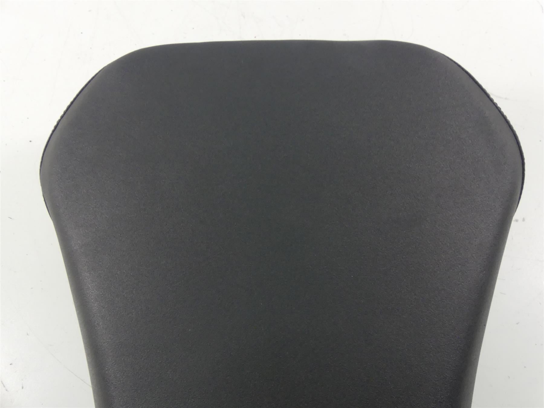 2004 Aprilia RSV1000 R Mille Front Rider Driver Seat Saddle AP8129319 {{ shop.shopifyCountryName }} - Mototech271