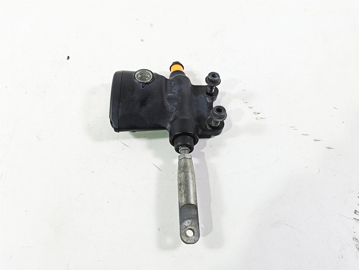 2018 Indian Chieftain Dark Horse Rear Brake Master Cylinder 5/8" 1912864 {{ shop.shopifyCountryName }} - Mototech271