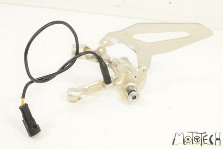 2017 Ducati Panigale 959 Right Rider Front Footpeg Foot Peg Rest 82431871A {{ shop.shopifyCountryName }} - Mototech271