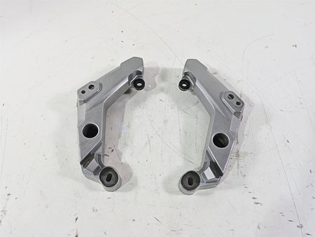 2015 Triumph Tiger Explorer XC Headlight Blinker Holder Stay T2303396 T2303397 {{ shop.shopifyCountryName }} - Mototech271