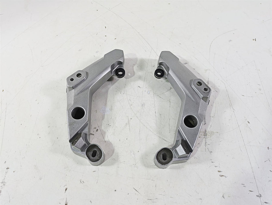 2015 Triumph Tiger Explorer XC Headlight Blinker Holder Stay T2303396 T2303397 {{ shop.shopifyCountryName }} - Mototech271