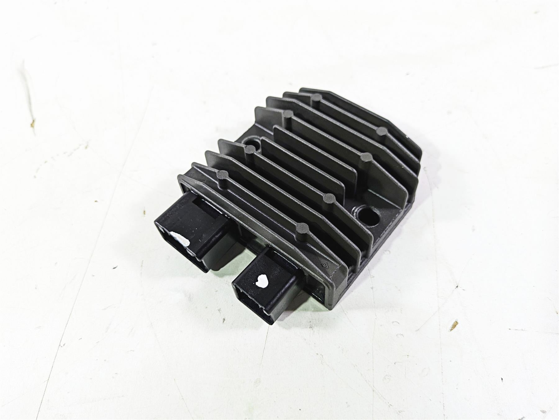 2008 Honda CBR1000RR SC59 Rectifier Voltage Regulator FH014AA 31600-KVZ-631 {{ shop.shopifyCountryName }} - Mototech271