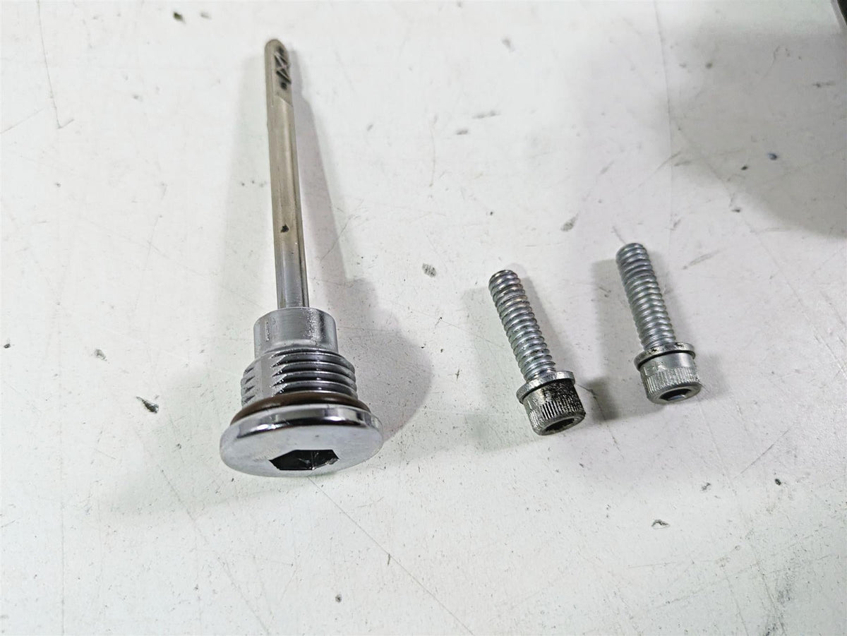 2021 Harley Softail FXBBS Street Bob Oil Dipstick Spout Set 62800062 {{ shop.shopifyCountryName }} - Mototech271