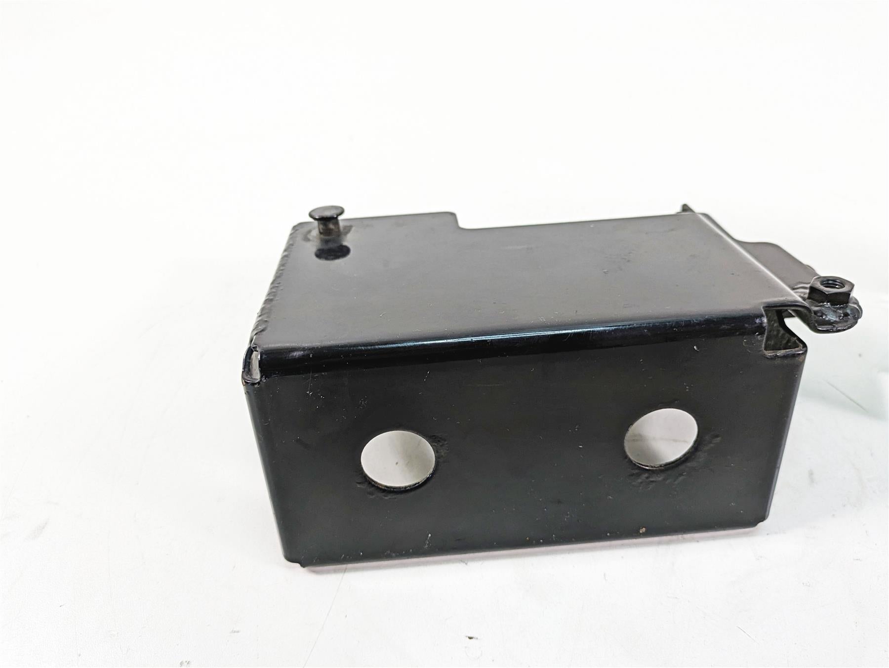 2005 Harley Dyna FXDL Low Rider Battery Box Electrical Box Cover Set 66375-97 {{ shop.shopifyCountryName }} - Mototech271